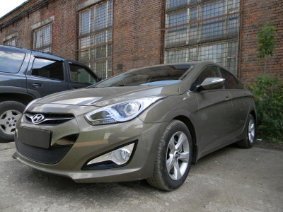 Hyundai i40 (12–15) Защита радиатора Premium, чёрная